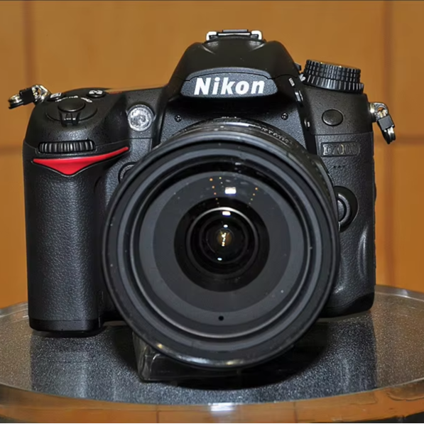 Wholesale Original Used Nikon D7000 DSLR Camera 16.2MP Full HD Video Optional 18-55mm 18-105mm VR Lens for Beginner Photography
