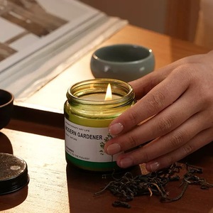 Vente en gros de bougies parfumées créatives en cire de soja, point de fusion <span class=keywords><strong>à</strong></span> 68 degrés, <span class=keywords><strong>bouchon</strong></span> en <span class=keywords><strong>bois</strong></span> vert, niches sans fumée pour anniversaires et cadeaux - Product Image 4