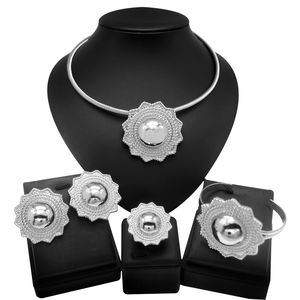 Ensemble <span class=keywords><strong>de</strong></span> <span class=keywords><strong>bijoux</strong></span>, collier, boucles d'oreilles et bague, en or 18k, cristaux autrichien, nouvelle <span class=keywords><strong>marque</strong></span> à la mode pour femmes - Product Image 1