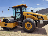 Rouleau vibratoire à double fréquence SSR120C-10 de 12 tonnes - Parfait pour le compactage des sols cohésifs et granulaires