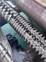 Vis jumelle conique de PVC de prix usine et pièces de machines en plastique et en caoutchouc de baril parallèles