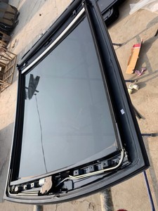 LR117734 LR145003 Verre d'origine pour toit ouvrant panoramique de Range Rover Evoque - Product Image 2