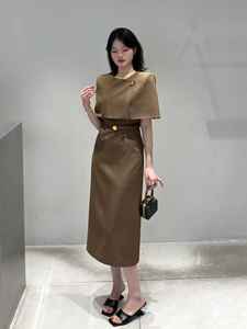 ए 11375 महिलाओं की फैशनेबल स्कर्ट महिलाओं के लिए फसल शीर्ष और मिडी स्कर्ट दैनिक ठोस पैटर्न गर्मियों के मौसम में महिलाओं के कपड़े - Product Image 1