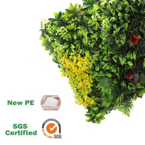 Pannelli Decorativi da Interno 100x100cm, Parete di Erba Artificiale Ignifuga in Plastica, Piante Verdi Resistenti ai Raggi UV - Product Image 2