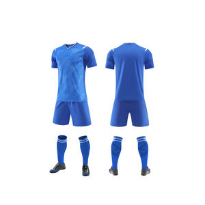 Custom voetbaltenues met sublimatieprint, duurzaam materiaal voor clubs, competities en bulkbestellingen - Product Image 1