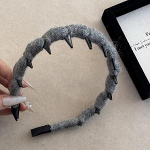 ที่คาดผมล้างหน้าแบบมีซี่ฟันกันลื่น สีพื้น ขนาด 14 ซม. สไตล์ปาร์ตี้ สำหรับผู้หญิง ใช้ได้ทุกวัน อุปกรณ์เสริมผม - Product Image 6