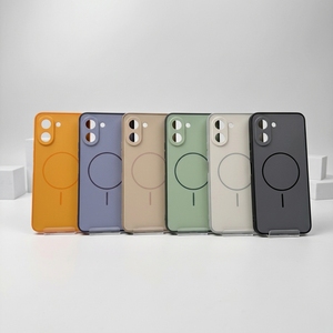 Coque hybride <span class=keywords><strong>TPU</strong></span>+PC sans cadre 6 couleurs unies pour Redmi Note 14 Pro Plus 13 Pro 12 A3, anneau en plastique mat antichoc doux pour la peau - Product Image 1