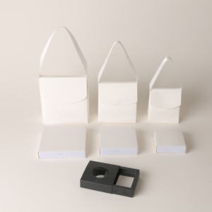 Boîte de rangement transparente pour bijoux, collier, bague, boîte à tiroir en papier de luxe, emballage personnalisé avec film PE suspendu - Product Image 3