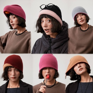 Gorro Reversible de Lana Merino 100% Premium, Tejido Jacquard Grueso, Diseño de Bloques de Color, Borde Enrollable, Unisex, para Invierno - Product Image 5