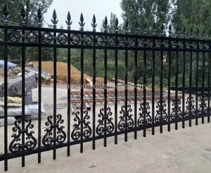 Garde-corps de clôture extérieure de villa résidentielle anti-escalade écologique en zinc de haute qualité avec composants en fer - Product Image 1