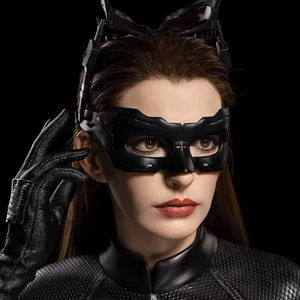 Estatua de Alta Calidad de Selina Kyle, Figura de la Película de DC, Escultura de <span class=keywords><strong>Catwoman</strong></span>, Busto de Resina de Selina Kyle <span class=keywords><strong>Catwoman</strong></span> en Venta - Product Image 1