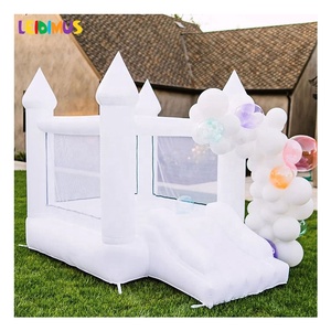 Château <span class=keywords><strong>gonflable</strong></span> blanc pour bébé <span class=keywords><strong>de</strong></span> 10 pieds x 8 pieds avec fosse à balles, structure <span class=keywords><strong>de</strong></span> <span class=keywords><strong>jeu</strong></span> <span class=keywords><strong>gonflable</strong></span> blanche, équipement <span class=keywords><strong>de</strong></span> <span class=keywords><strong>jeu</strong></span> souple - Product Image 6
