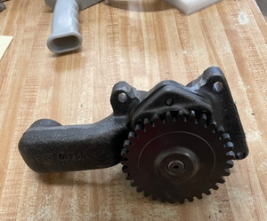 La pompe à engrenages de pièces de machines de construction 9P2653 fournie par le fabricant comprend 910, 931, D3, D3B, D3C, etc. - Product Image 6