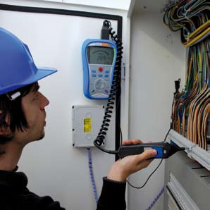 Megóhmetro Multifuncional Avanzado de Baja Tensión METREL MI3121 Alemán, Probador de Resistencia de Aislamiento de 1KV - Product Image 4