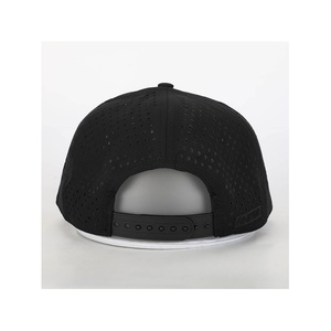 Chapeau de golf brodé sur mesure Casquette de baseball à 5 panneaux Casquette de baseball ultra performante et résistante à l'eau UPF 50 unisexe pour hommes à séchage rapide - Product Image 5