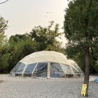 Tente dôme géodésique JLW pour camping, extérieur, 4 saisons, blanche, capacité 50-3600 personnes, idéale pour événements et complexes hôteliers