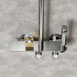 Ensemble de <span class=keywords><strong>douche</strong></span> à 4 fonctions et mélangeur de <span class=keywords><strong>douche</strong></span> de salle de bain en or brossé - Product Image 4