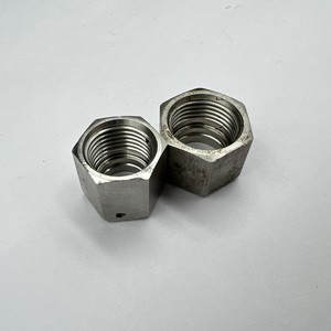 Tuerca de Bloqueo de Acero Inoxidable 316 Mecanizada por CNC, Totalmente Metálica, con Torque Prevaleciente para Entornos Químicos - Product Image 4