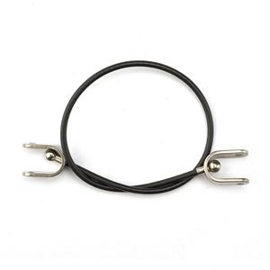 سلك مغلف بالنايلون الأسود 4.0 مم مع طرف على شكل حرف U للاستخدام في صالات الألعاب الرياضية، وصلة شوكة على شكل حرف U لكابلات الجيم - Product Image 1