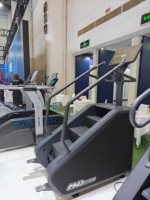 Machine à monter les escaliers électrique MND X2000, équipement de fitness de haute qualité pour usage commercial, fabricant MND Fitness