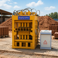 Équipement de compactage hydraulique pour briques de terre rouge SHM4-10, machine de moulage automatique pour blocs d'argile.
