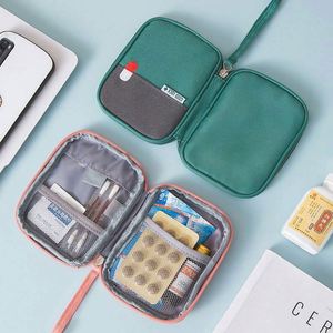 Trousse de premiers secours de haute qualité, imperméable, pour la maison, le camping, la randonnée, les activités de plein air, sac médical tactique portable de secours - Product Image 6