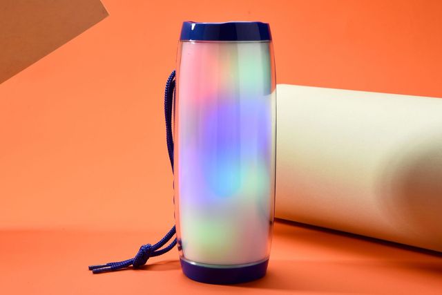 Cheap Price 10m Distance Support AUX USB RGB LED Built-in Mic Memory Card APP Controlled Wireless Water Dancing Speaker