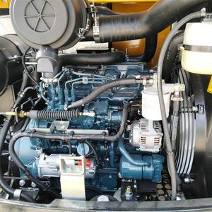 Mini-excavatrice sur chenilles hydraulique d'occasion Sany SY55U 5 tonnes, certifiée EPA CE, avec moteur Kubota Euro IV, dernière année modèle, vente mondiale - Product Image 4