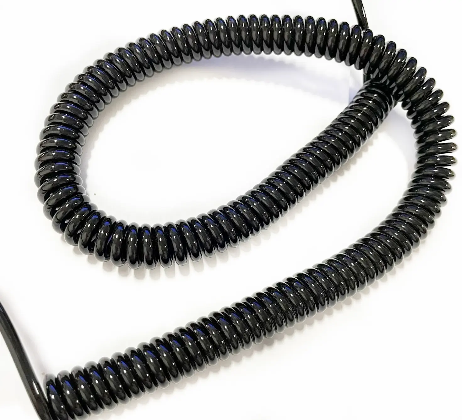 Siyah 5.5x2.1mm yuvarlak bakır kablo şarj adaptörü kablo 2-Core Spiral tel PVC yalıtım DC fişi araba CIGA