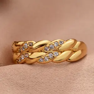 Gold Color Copper Rings For Women Men Dubai Gold Color Ring Arab Nigeria Rings Wedding Designer Flower Jewelry