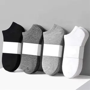 Kabul OEM hizmetleri toplu toptan özel Logo tasarım pamuk spor ucuz düşük kesim kalın nefes erkek düz erkek çorap