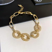 2022 pour les accessoires de mode chauds cristal maille chaîne Bracelet métal tempérament élégant ceintures en métal