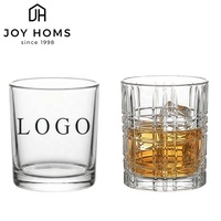 Oude stijl kristallen whiskyglazen, moderne machinaal geperste tumblers, patroonfabriek, op maat gemaakte ronde gravure voor bar en feest.