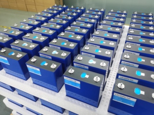 Otorisasi EVE 3.2V 230ah/280ah/304ah/314Ah MB31 Kelas 8000 + siklus Lifepo4 baterai untuk <span class=keywords><strong>12V</strong></span> 24V 48V 51.2V casing baterai - Product Image 6