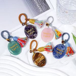 En gros <span class=keywords><strong>Pierre</strong></span> de palmier avec inscriptions, Accessoire porte-clés, Breloque de sac, Pierres de guérison en cristal, pour la méditation et la création d'ornements DIY - Product Image 1