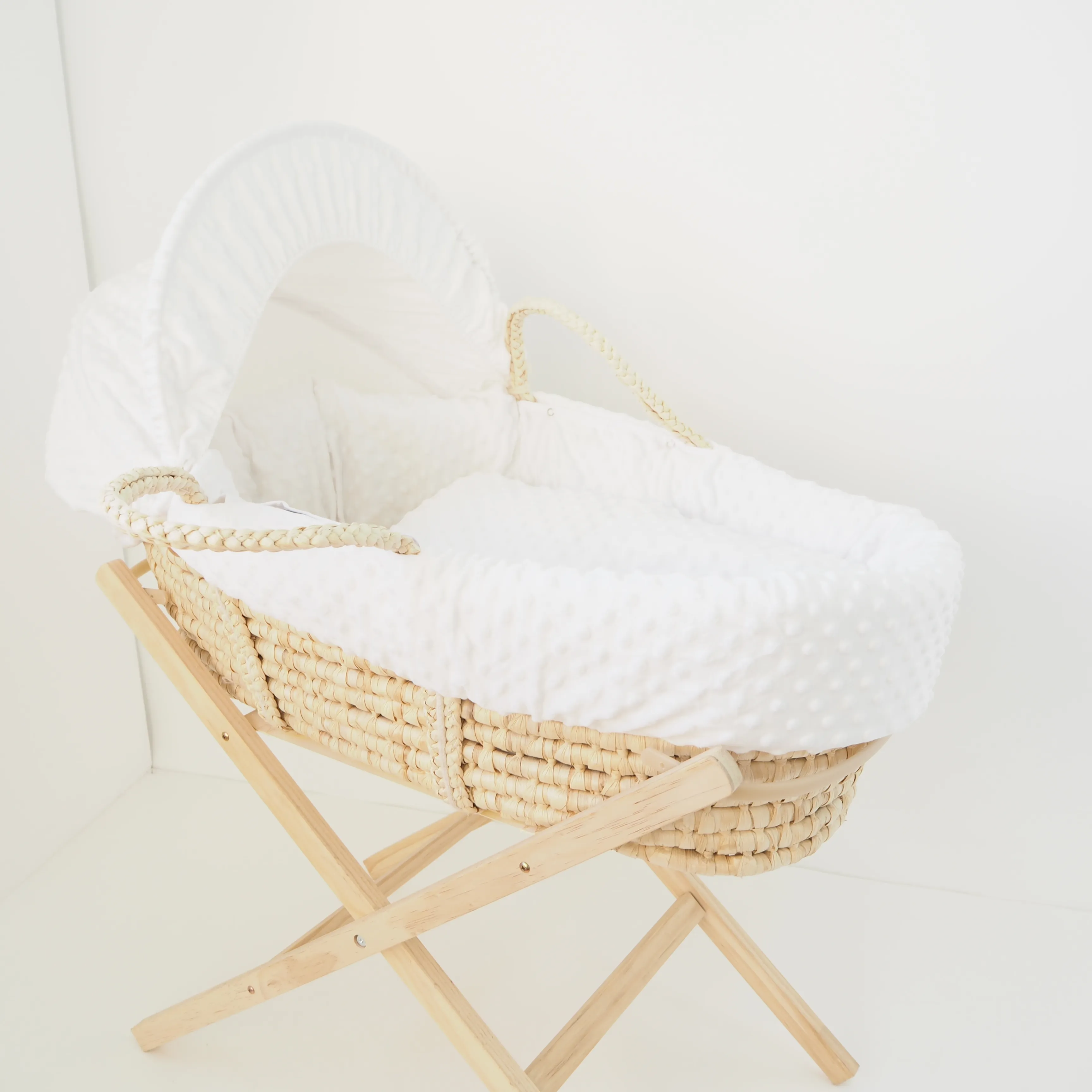 Wholesale Manufacturer New Born Baby Maize wicker Moses Basket dimple dressing