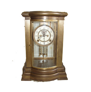 Horloge de cheminée antique en laiton à pendule à <span class=keywords><strong>mercure</strong></span>, avec boîtier à façade bombée, répétiteur 7 jours et échappement Brocot visible - Product Image 1