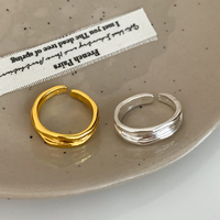 Vergoldeter Unregelmäßiger Welliger Mehrschichtiger Offener Ring mit Strukturierter Rille und Breitem Band, Verstellbarer Statement-Fingerring
