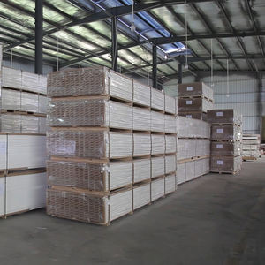 Kolonyal beyaz astarlanmış dekoratif çam ahşap pervazlar süpürgelik MDF kalıplar su geçirmez süpürgelik kurulu kapı sövesi gövde - Product Image 4