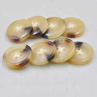 Botón de resina de fábrica de alta calidad personalizado Beige redondo 4 agujeros botones de costura de resina para abrigo