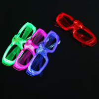 Lunettes de soleil lumineuses LED pour Noël, lunettes de soleil pour adultes, cosplay, accessoires lumineux pour enfants, accessoires lumineux pour Halloween, jouet, fête néon