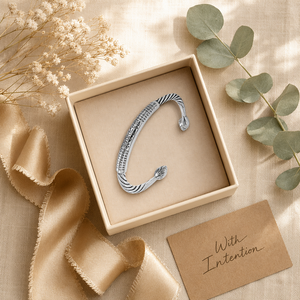 Pulsera de Mantra Budista Tibetano, Brazalete Abierto de Plata Antigua Vintage con Capullo de <span class=keywords><strong>Loto</strong></span>, Joyería Étnica Boho Hecha a Mano - Product Image 5