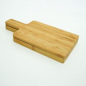 Ensemble de planches à fromage en bambou avec couteau, fourchette et cuillère 30x14x3 cm, antidérapant, antibactérien, pour servir le fromage - Product Image 4