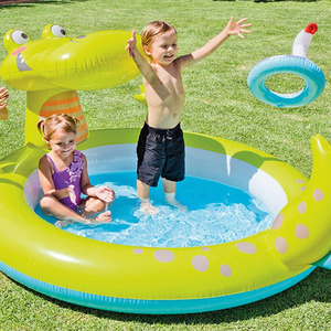 Piscine gonflable crocodile 198x160x91cm avec fontaine pour jeux aquatiques extérieurs pour enfants - Product Image 1