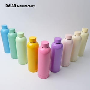 Botella de Agua de Acero Inoxidable con Acabado Mate a Prueba de Fugas |   Vaso Térmico de Viaje Reutilizable con Aislamiento al Vacío, Aislamiento Térmico de 12 a 24 Horas - Product Image 3