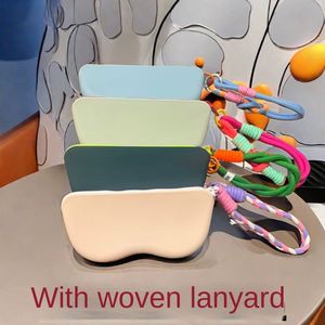 Pochette unisexe polyvalente en silicone imperméable pour lunettes de soleil et lunettes de vue, facile à transporter, design élégant, pour la maison - Product Image 2