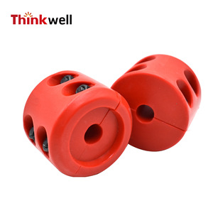 Protector de goma para gancho de remolque Thinkwell, 4 orificios, rojo, de aluminio, para cable de cabrestante de vehículos todoterreno - Product Image 1
