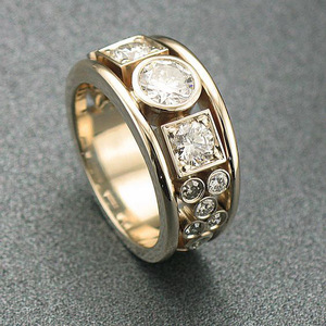 Anello da Donna Q498 in Oro Massiccio 18K con Diamante Naturale Taglio Brillante Rotondo Colore D per Fidanzamento - Product Image 1