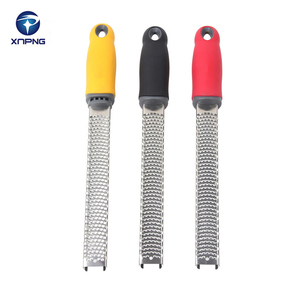 <span class=keywords><strong>Cuisine</strong></span> <span class=keywords><strong>professionnelle</strong></span> Outils De Coupe De Fromage De Qualité Manuel Râpe à Fromage <span class=keywords><strong>En</strong></span> Acier Inoxydable - Product Image 1