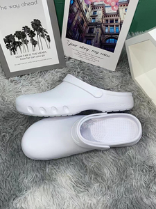 Salle d'opération du médecin Chaussures d'infirmière Chaussures médicales Chaussures Muller pour femmes à la mode <span class=keywords><strong>Sandales</strong></span> à sabots - Product Image 4